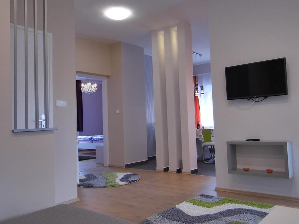 Alfa Apartman Sárvár Rom bilde